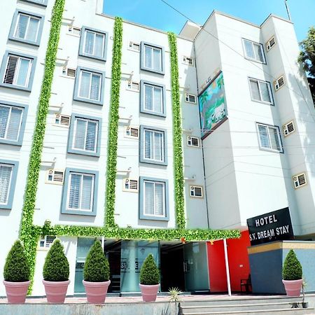 Sv Dreamstay Near Kempegowda International Airport Yelahanka Bagian luar foto