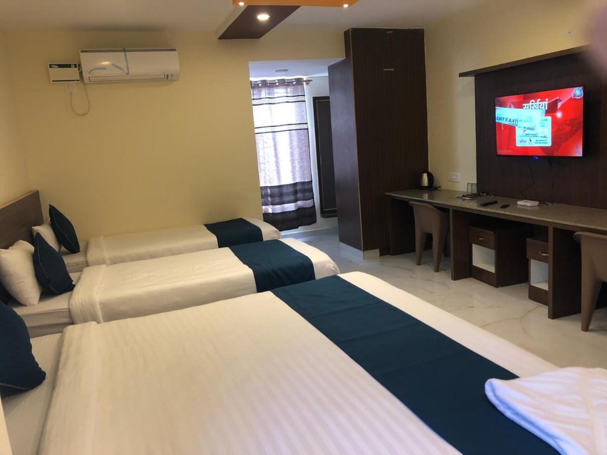 Sv Dreamstay Near Kempegowda International Airport Yelahanka Bagian luar foto